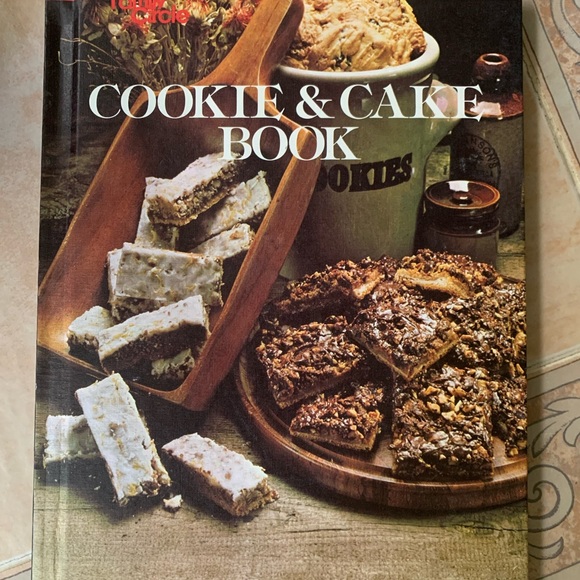 Vintage Family Circle Cookbooks - Picture 3 of 8